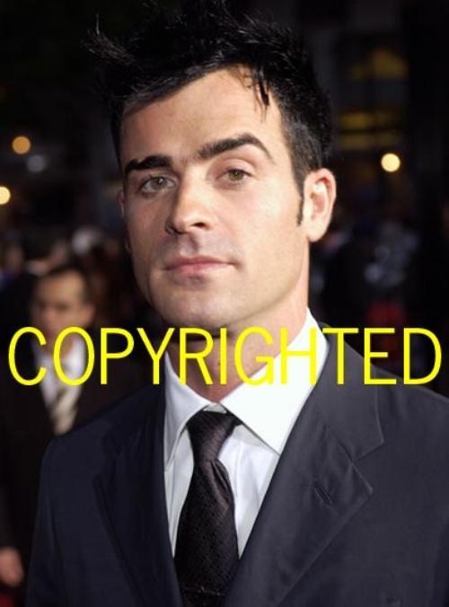 JUSTIN THEROUX CANDID PHOTO HF-4021