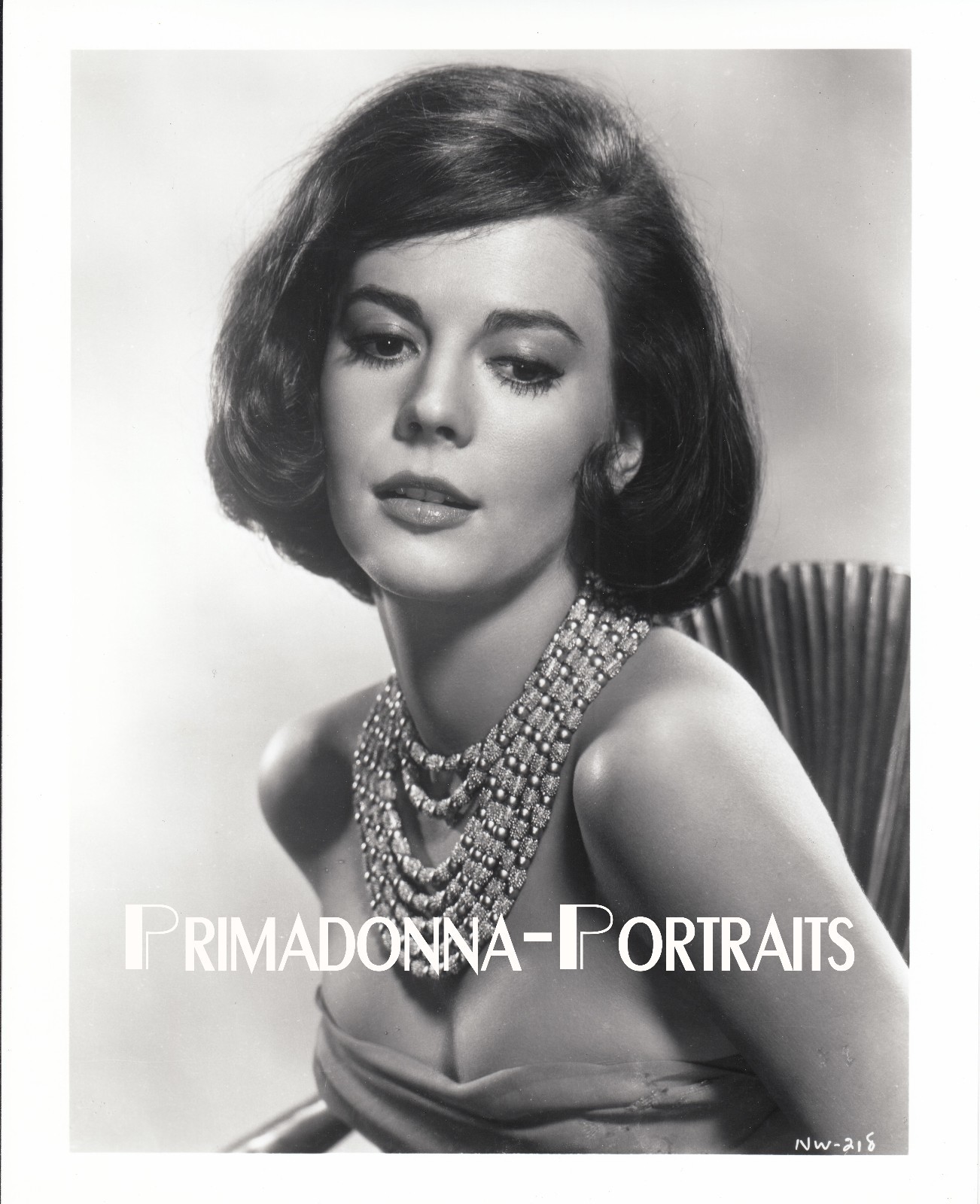 NATALIE WOOD Glamour Portrait Sexy movie star B&W photo Busty RARE Pose #313