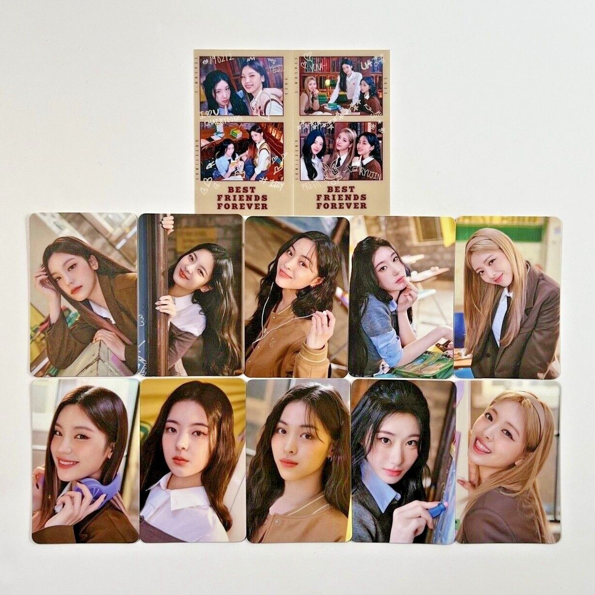 ITZY 2023 Season’s Greetings Best Friends Forever Photocard Film Photo Postcard