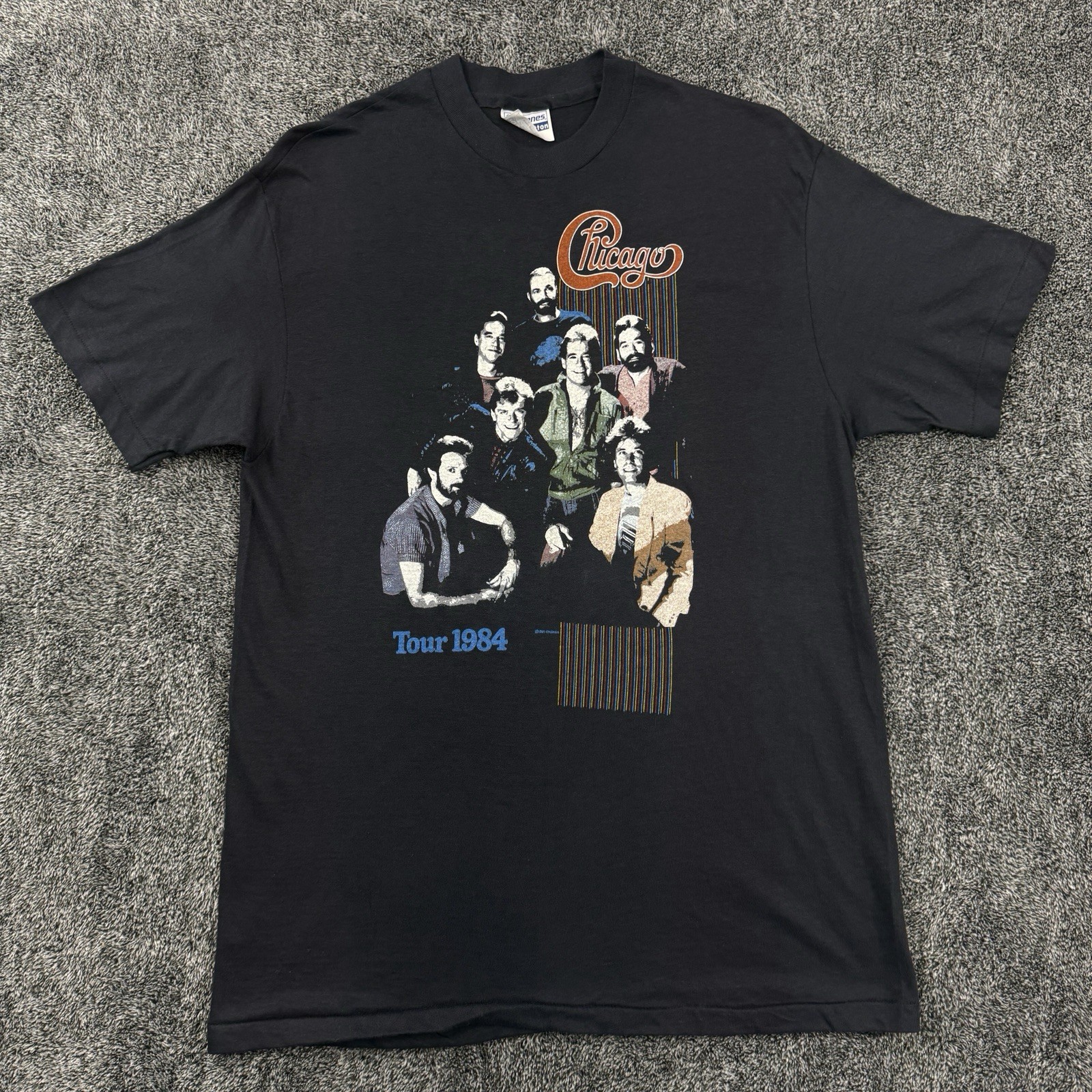 Vintage 1984 Chicago 17 On Tour Hanes T-Shirt L 42-44 Single Stitch USA Cotton