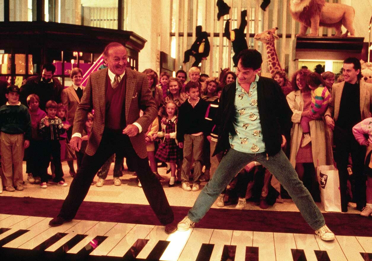 Big 1988 Tom Hanks Robert Loggia dancing Photo – CL1163