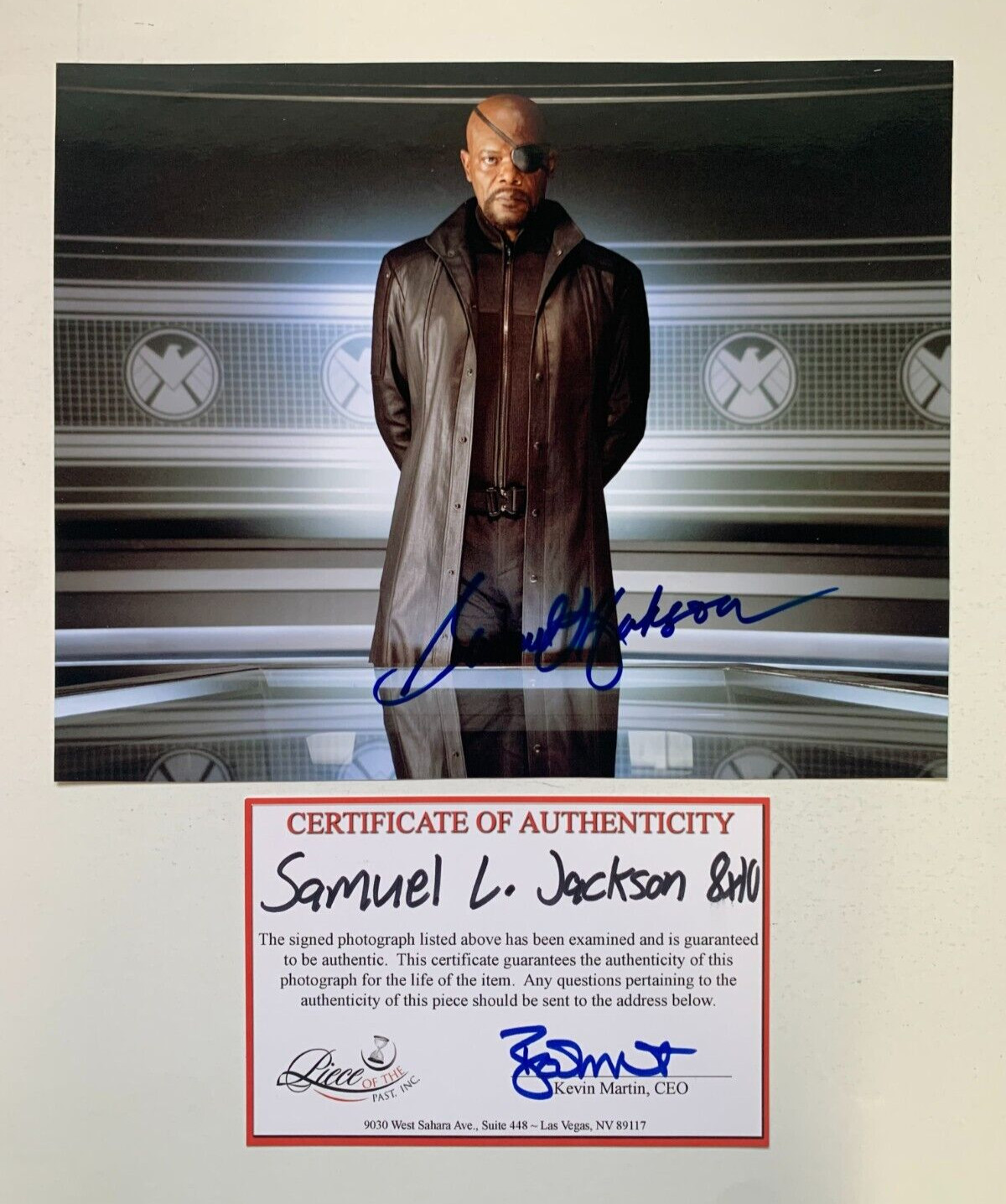 SAMUEL L. JACKSON “Nick Fury” signed photo, with COA, 8×10, The Avengers