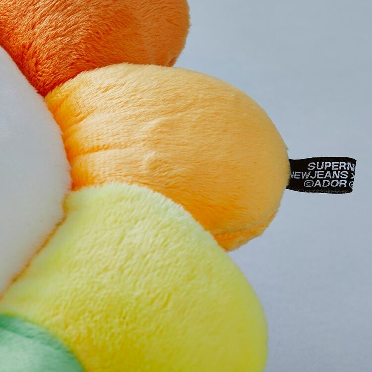 NewJeans x MURAKAMI Plush FLOWER Cushion 11.8″ New RARE