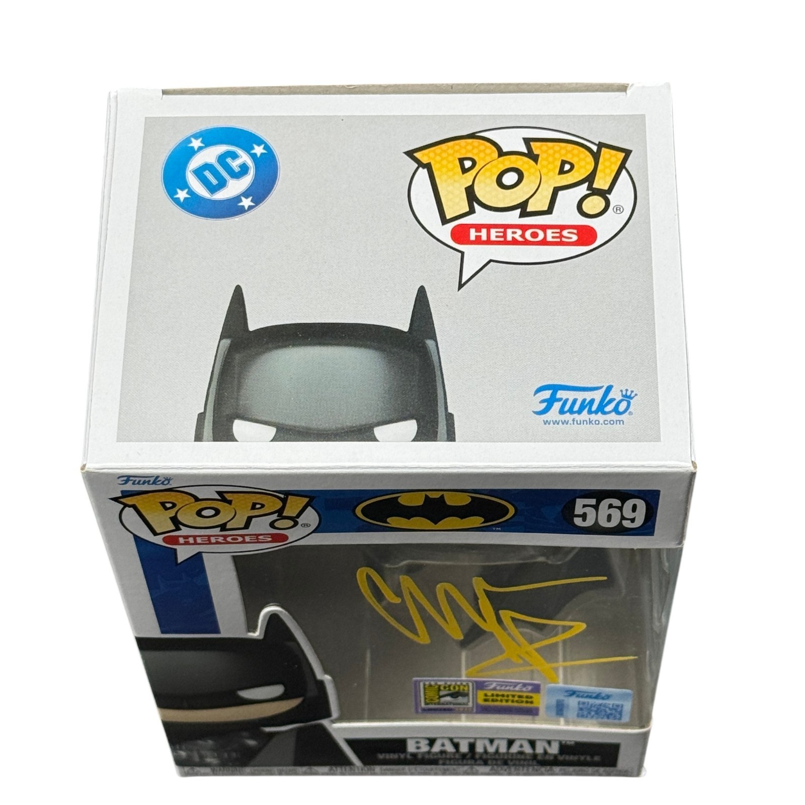Christian Bale Batman Super Heros Funko Pop 569 Autograph Beckett Authentic