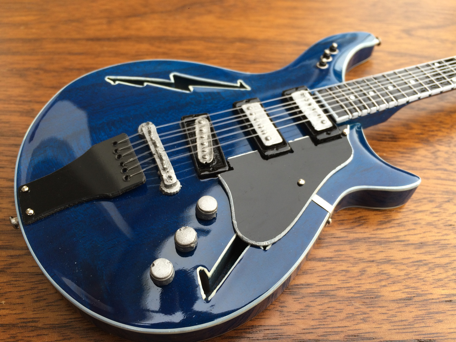 Grateful Dead Collectible Bob Weir Blue Bolt Guitar – Mini Guitar Replica Model