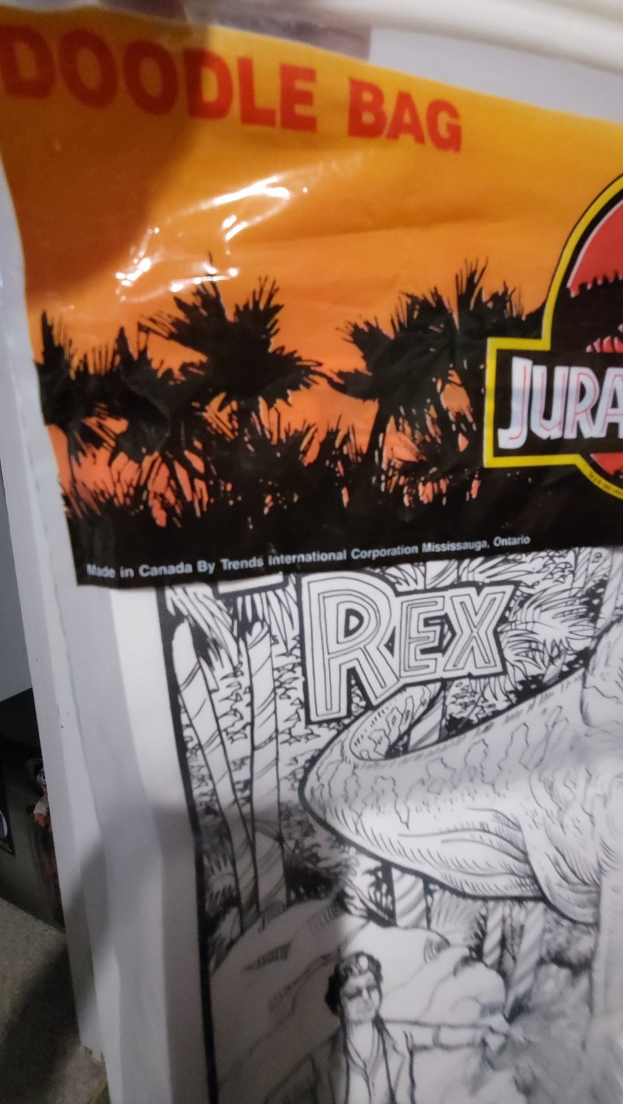 Retro Vintage 1992 Jurassic Park Doodle Bag Coloring Kit by Trends International