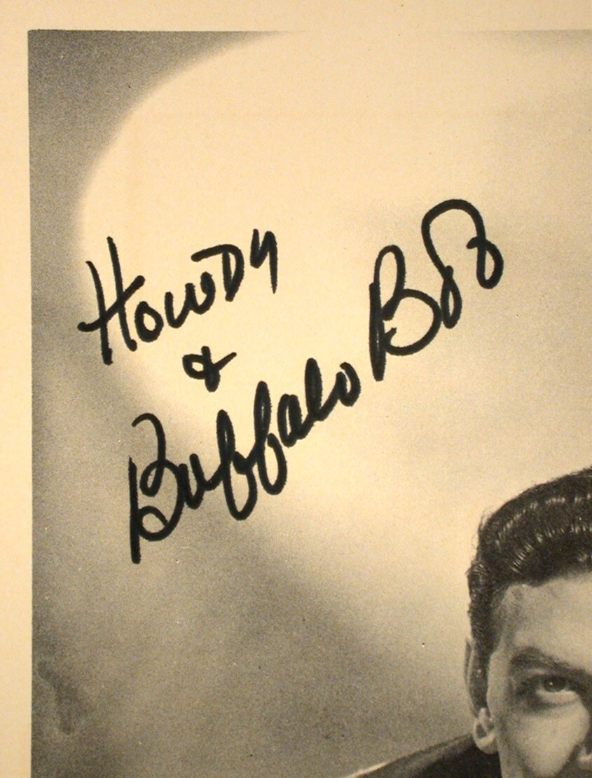 1948 Howdy Doody Photo Album Signed by Buffalo Bob Poll-Parrot Shoes Premium