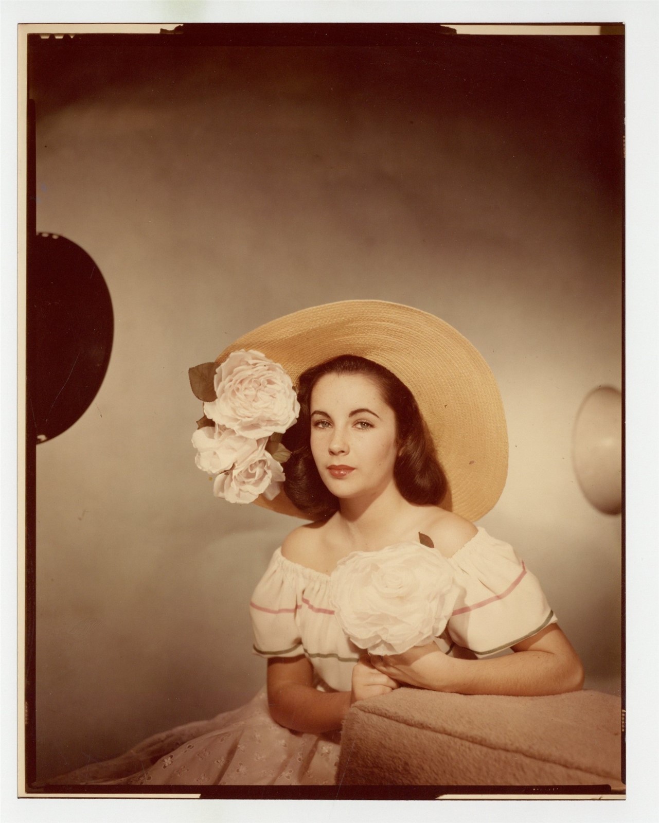 Elizabeth Taylor 1970 Rare Color Portrait 8×10 Wide Brim Hat Photo J14726