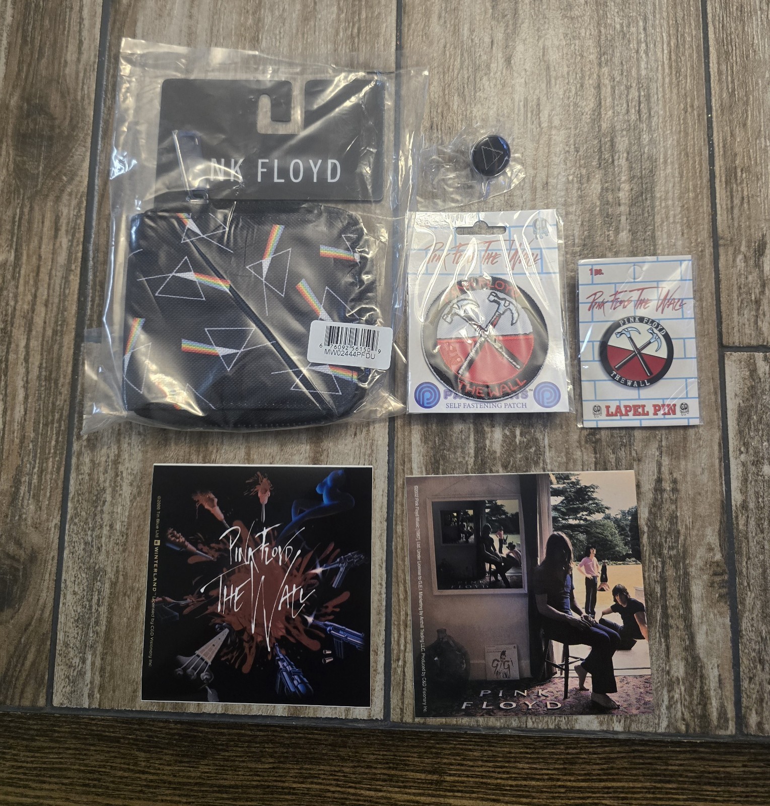 Pink Floyd Wallet 3 Pins 2 Stickers Patch Set NEW Dark Side Wall Animals