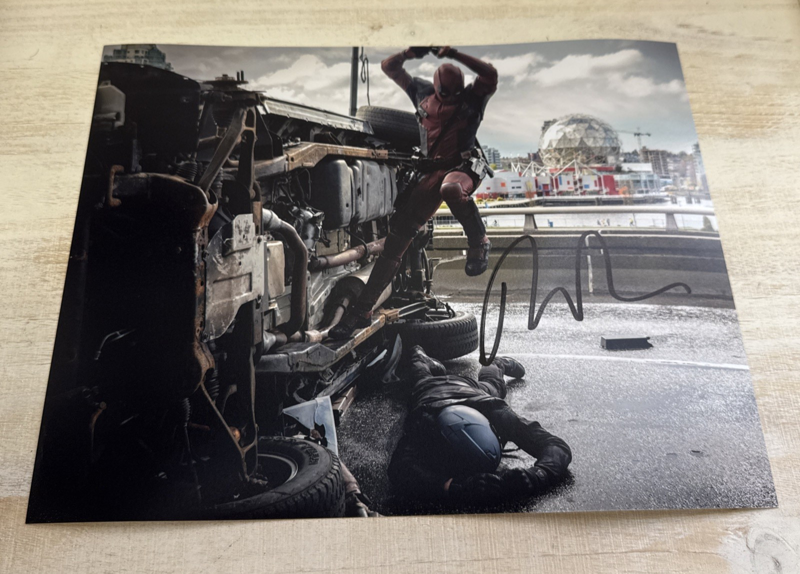 Ryan Reynolds Signed Autographed Photo 8×10 Marvel Deadpool Photo Proof & w/COA