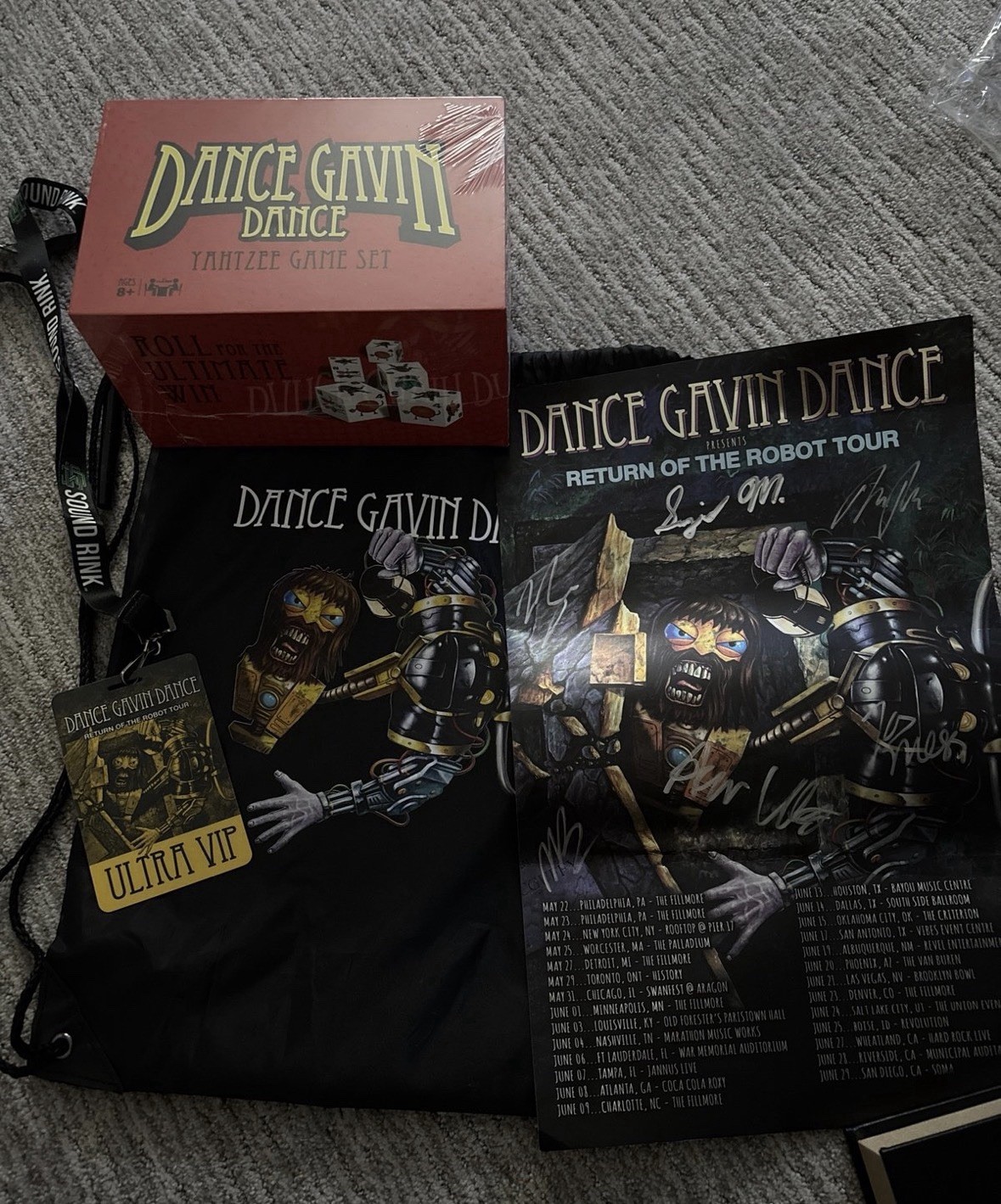 Dance Gavin Dance Return Of The Robot Tour Limited Edition VIP Yahtzee Set SIB