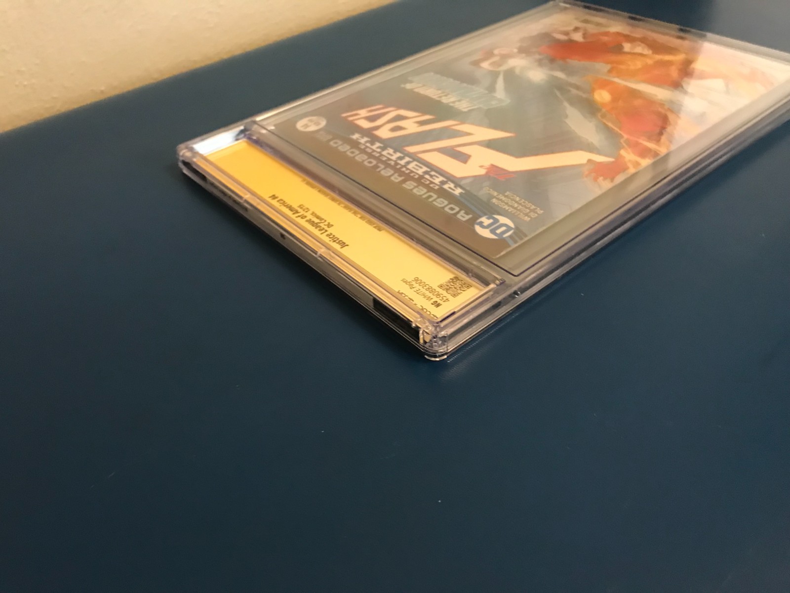 The Flash TV Show Movie Prop Comic Book Signed Grant Gustin CGC x JSA 4590883006