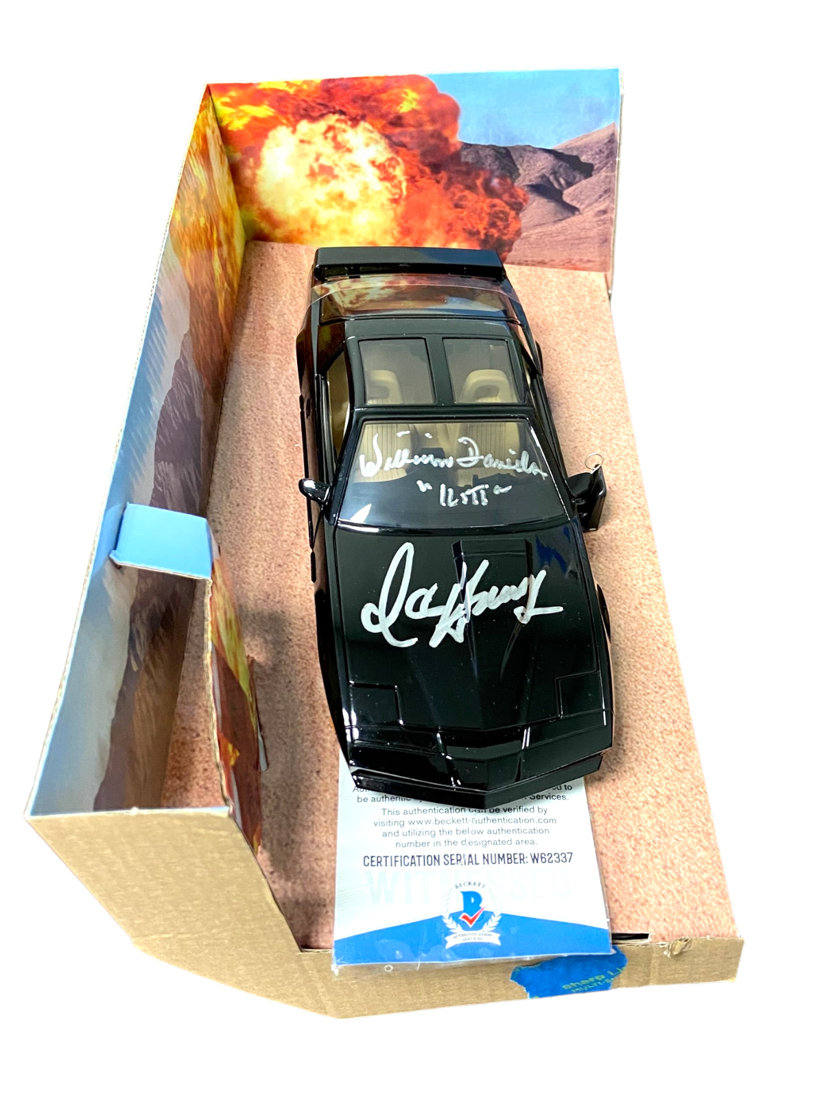 DAVID HASSELHOFF WILLIAM DANIELS SIGNED AUTO KITT 1:24 CAR KNIGHT RIDER BECKETT