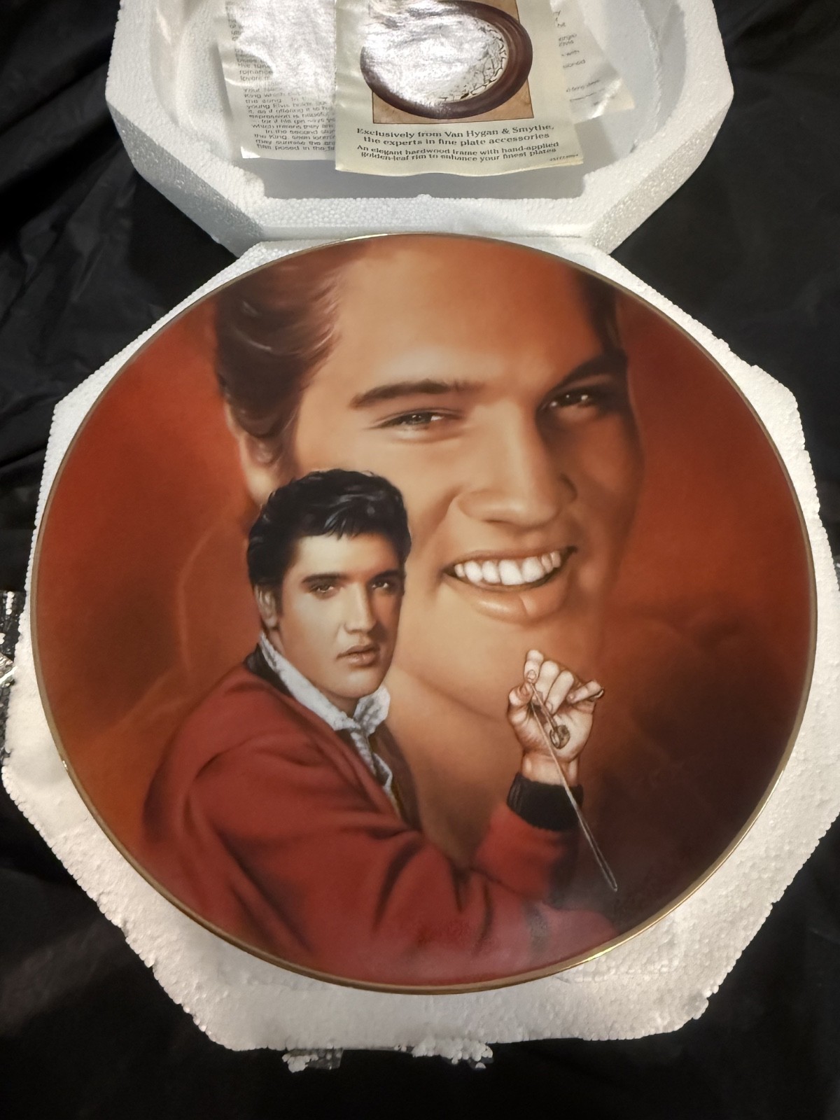 Elvis Presley collectors plate “Wear My Ring Around Your Neck” with COA