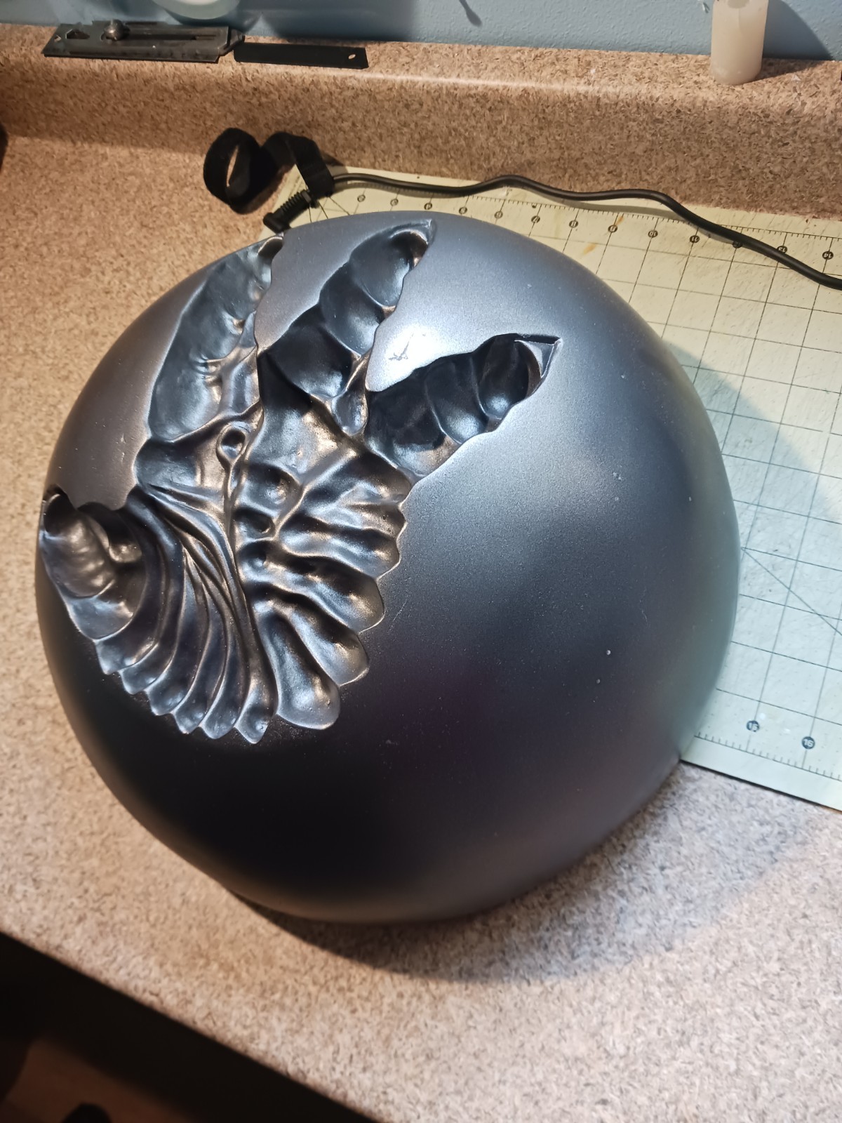 *Replica* Total Recall Alien Reactor Control Button Life Size, READ DESCRIPTION