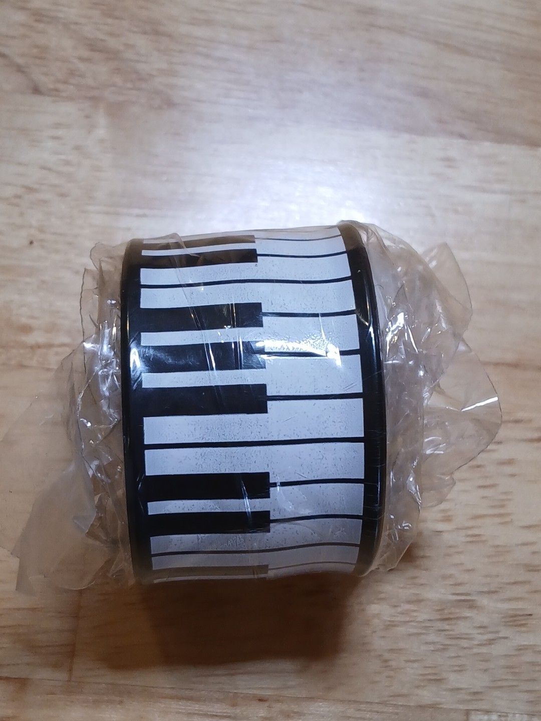 Vintage Rock & Roll Hall of Fame Cleveland Ohio Slap Bracelet Keyboard Design