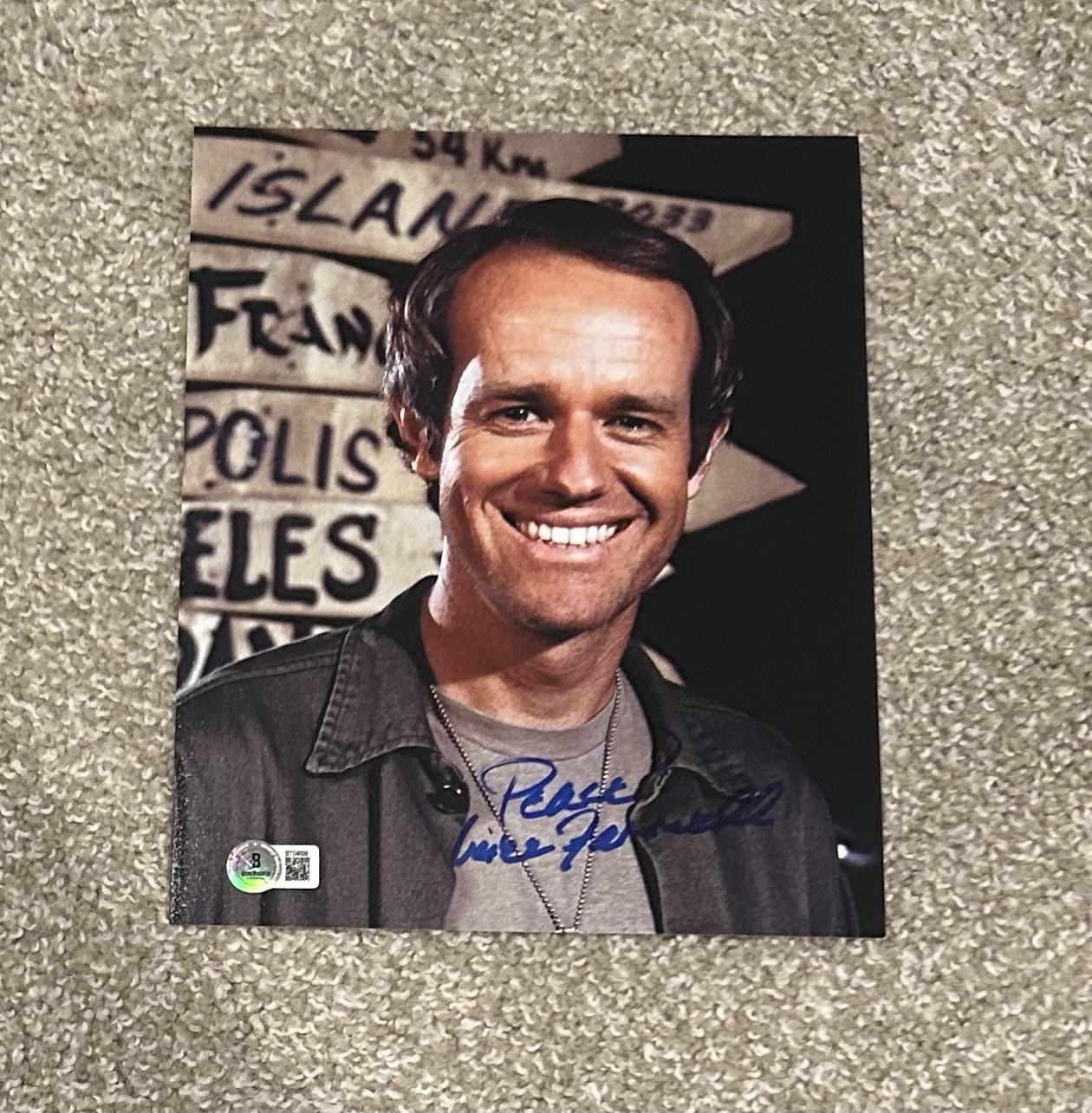 MIKE FARRELL Signed Autograph 8×10 MASH BJ BAS BECKETT