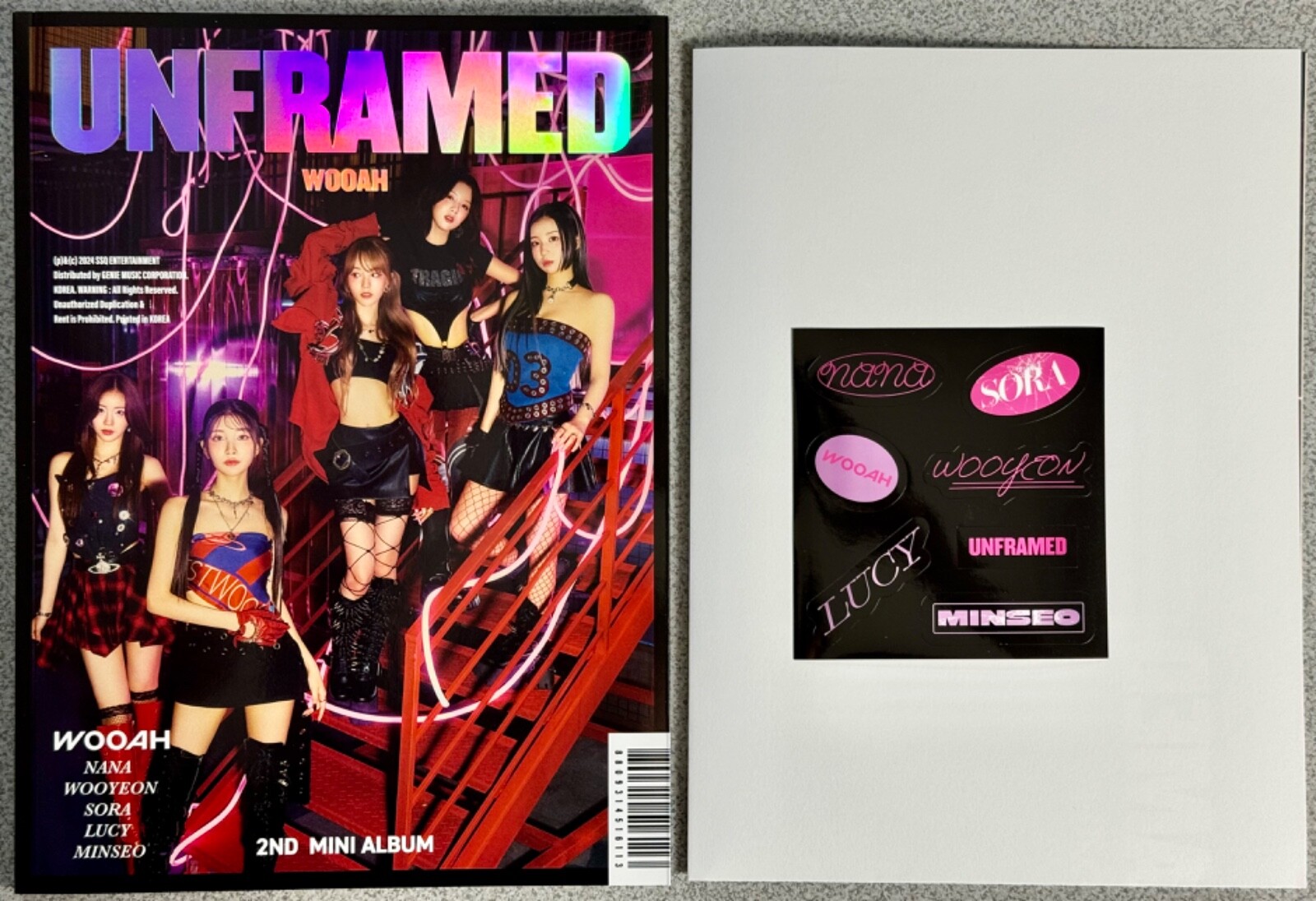 WOOAH UNFRAMED 2nd Mini Album BREAK Version w Poster & Stickers – NO Photocards