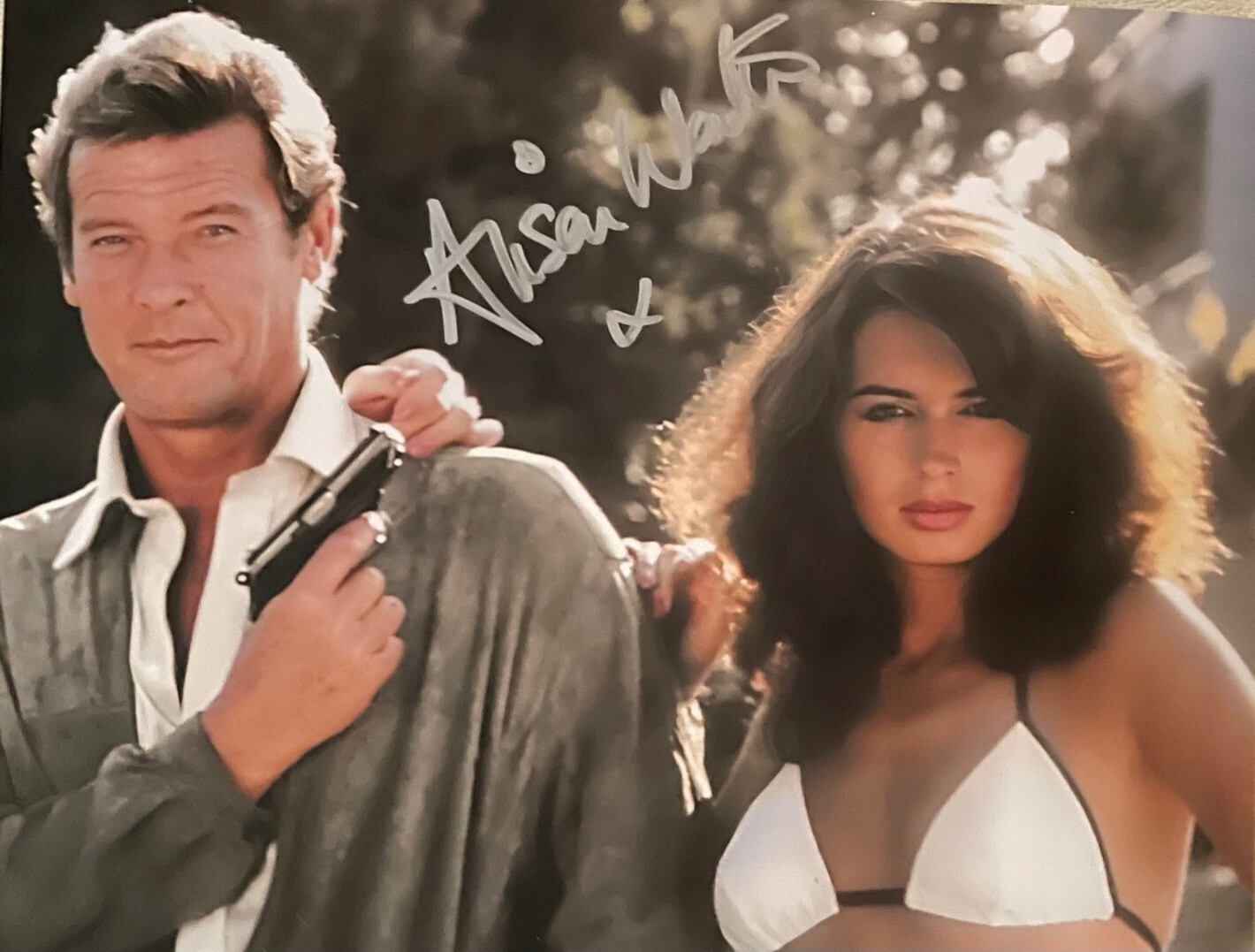 Alison Worth BOND 007 Original Autographed 8X10 photo #2