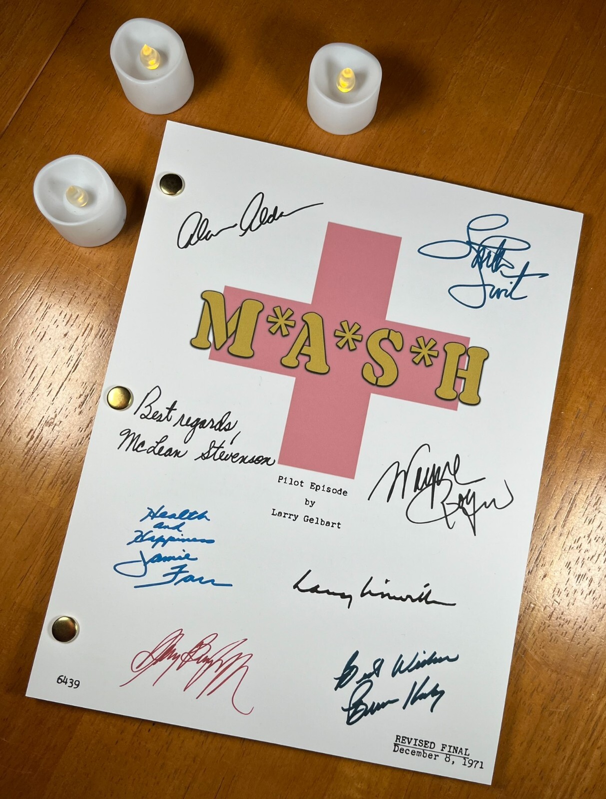 MASH Pilot Script Signed – Autograph Reprints – M*A*S*H Script – Alan Alda