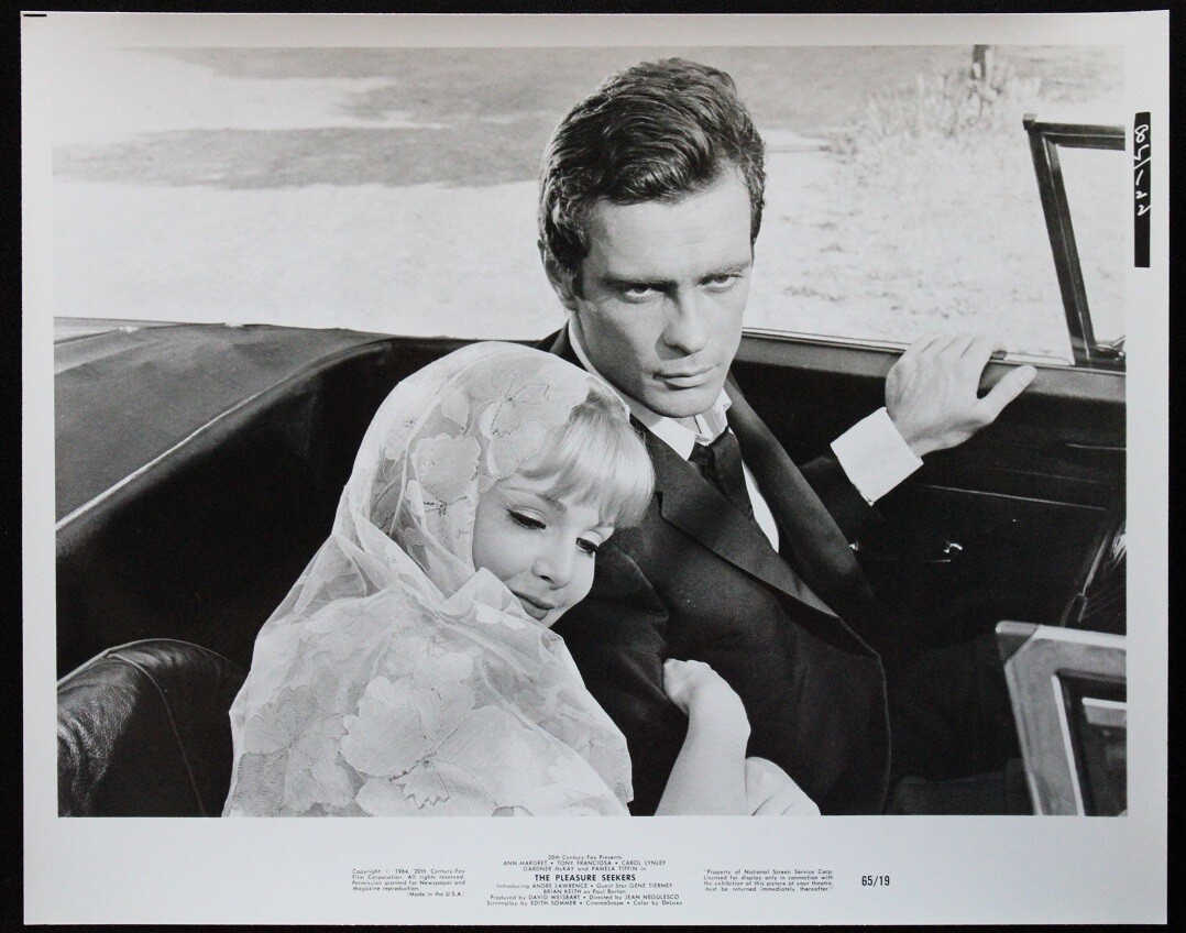 1964 The Pleasure Seekers Gardner McKay / Carol Lynley 8×10 Vintage Photo