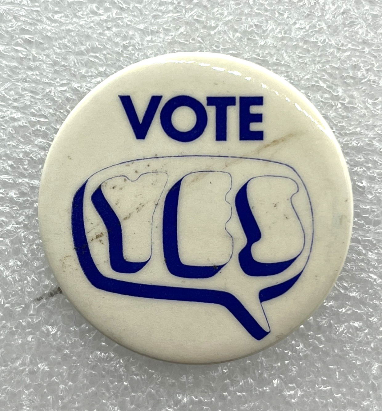 Vote Yes 1969 First Album Promotional Pin Button Pinback YES Rock Bank RARE!
