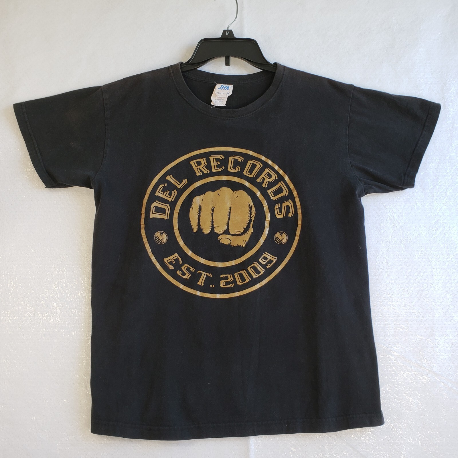 Del Records Los Angeles Shirt Unisex Medium Black with Gold Fist Bump Music
