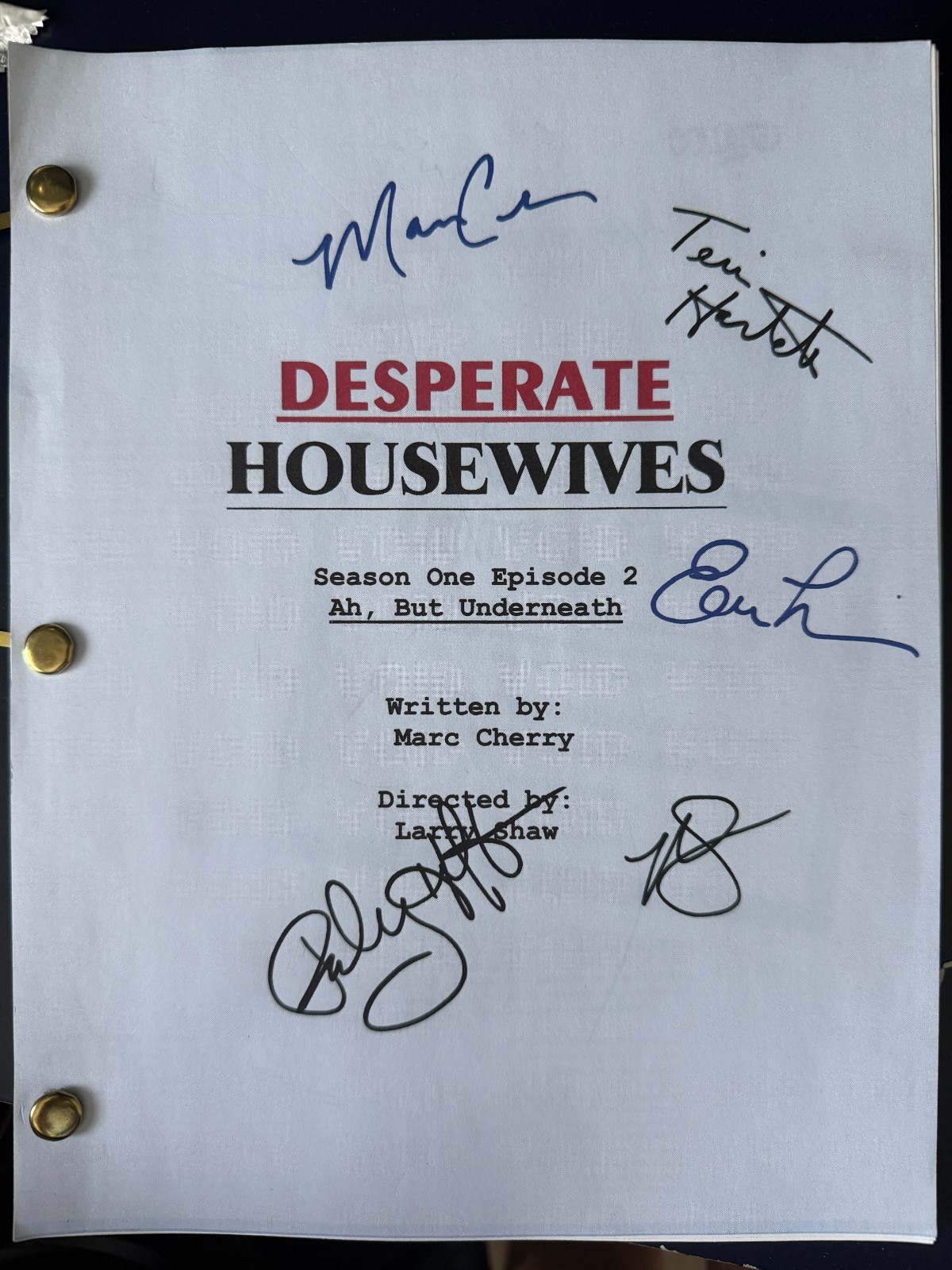 Desperate Housewives Season One Episode 2 Shooting Script Signed by Main Cast