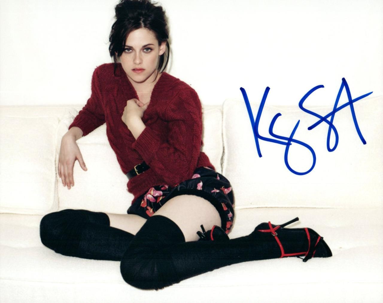 Kristen Stewart autographed 8×10 Photo signed Picture Very Nice and COA