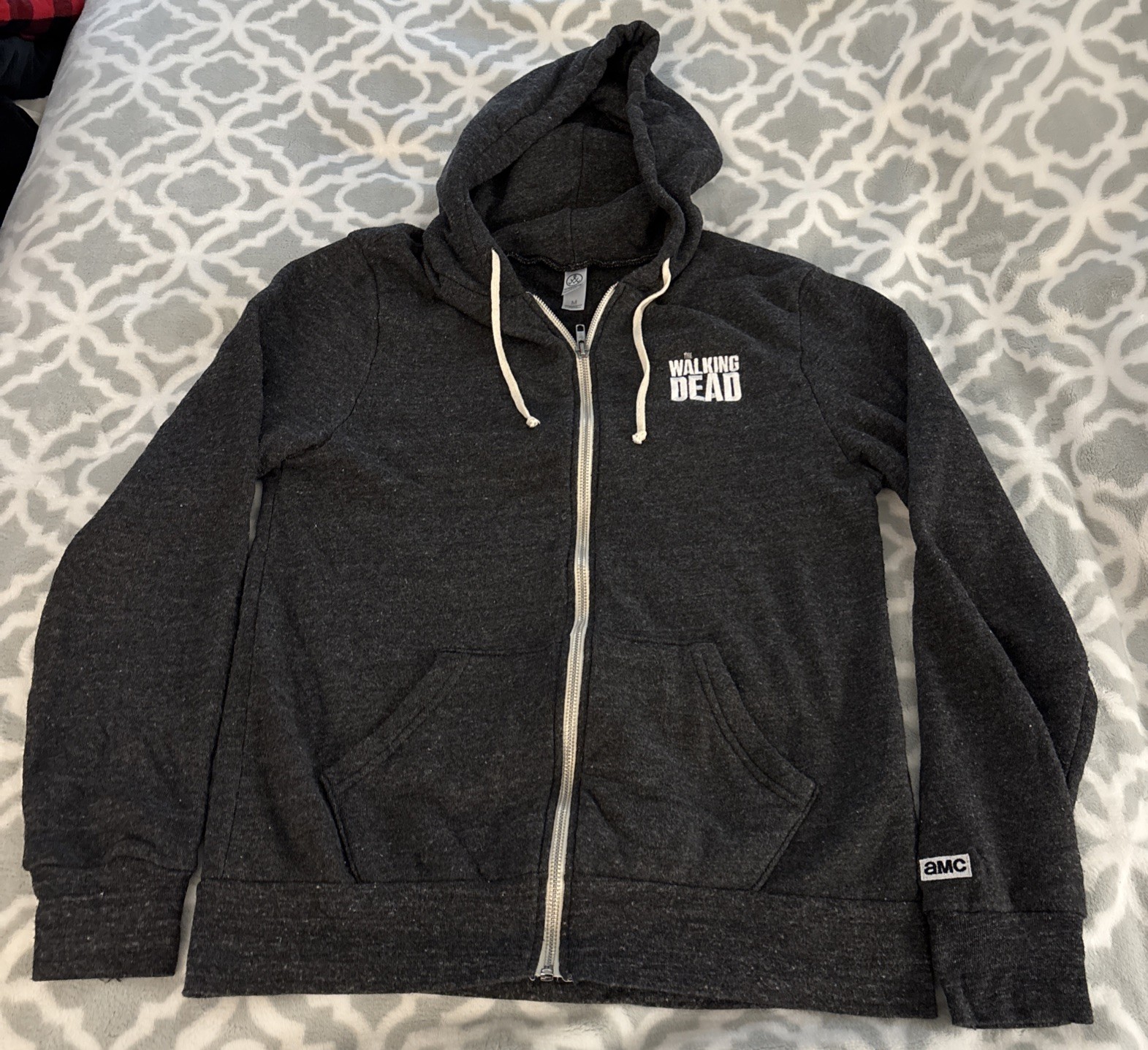The Walking Dead TV Film Crew Hoodie Size Medium Zombie AMC