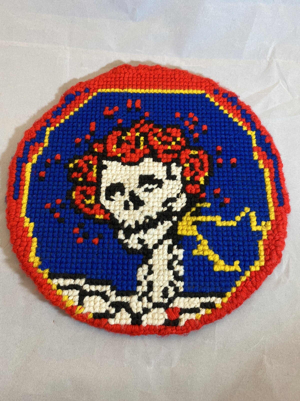 Vintage Handmade Grateful Dead Yarn Plastic Stitched Round Picture Roses Skull