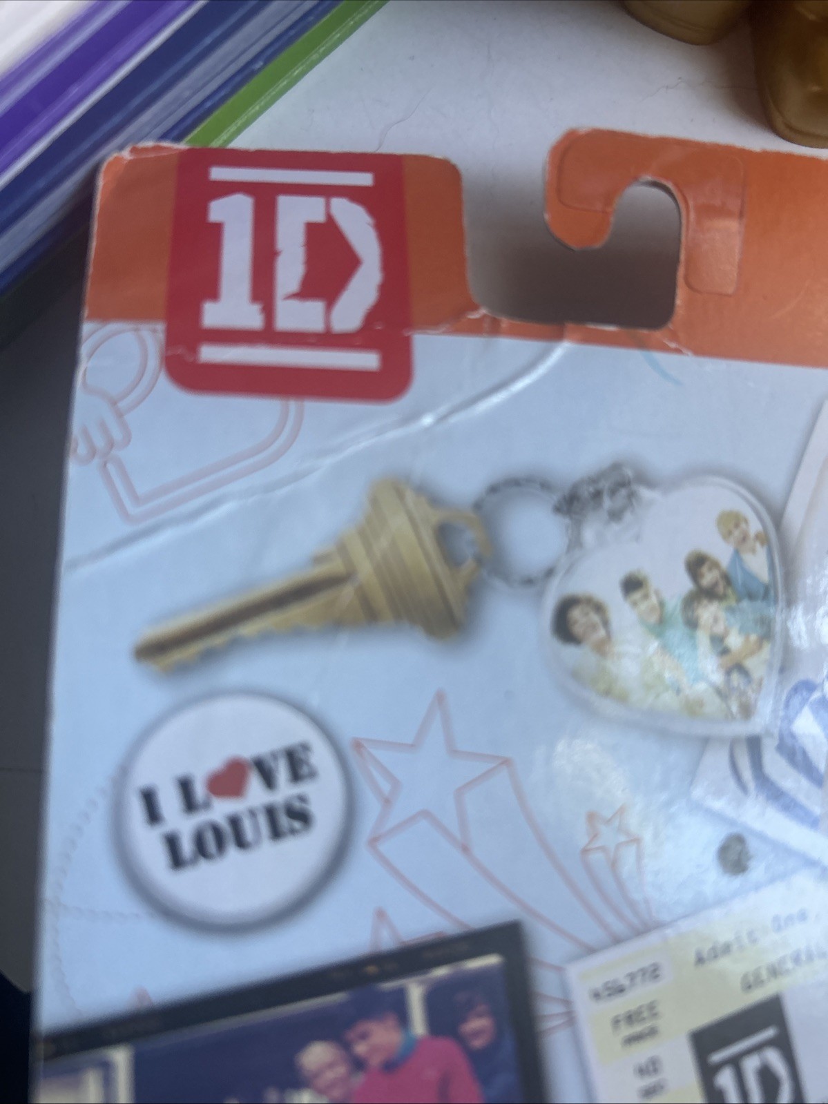 New One Direction Louis 1D Keychain Collectible Figure Key Chain w Base Stand