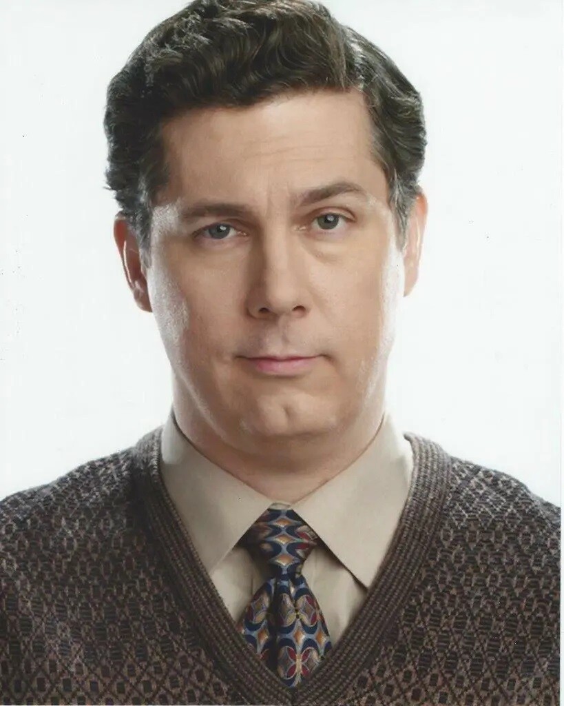Chris Parnell Dress Jacket and Tie 8×10 PHOTO PRINT