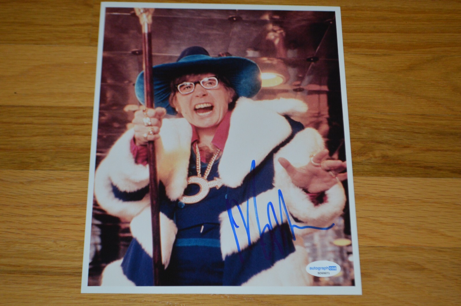 Mike Myers Autographed ” Austin Powers ” 8×10 Color Photo with AUTOGRAPH COA