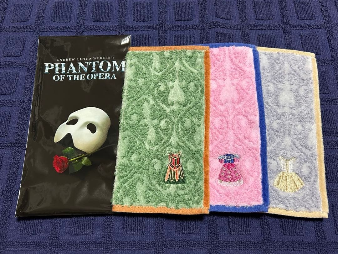 Shiki Theatre Company’s Phantom of the Opera Secret Mini Towel – Christine &
