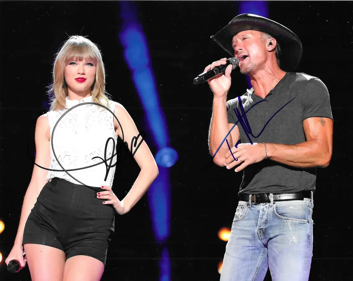 Taylor Swift, Tim McGraw Signed 8″x10″ Photograph