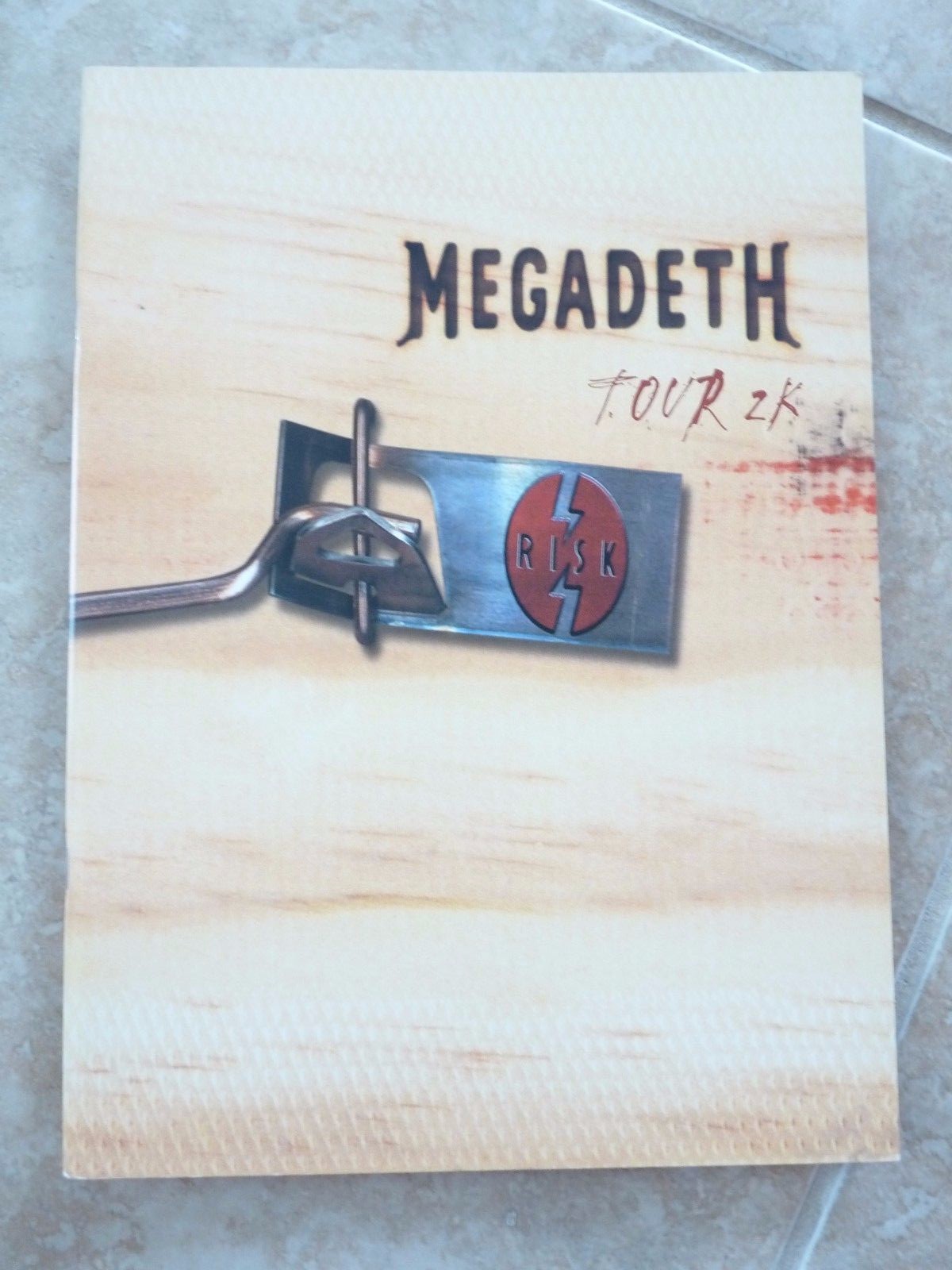 MEGADETH RISK 2000 2K Japan Tour Book Concert Program 9.5″ x 13″ Brand New