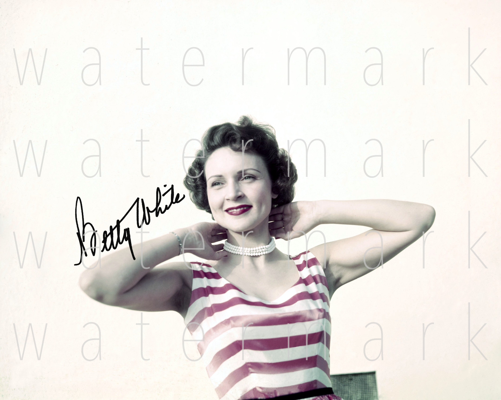 Betty White The Golden Girls signed 8X10 photo poster picture autograph RP