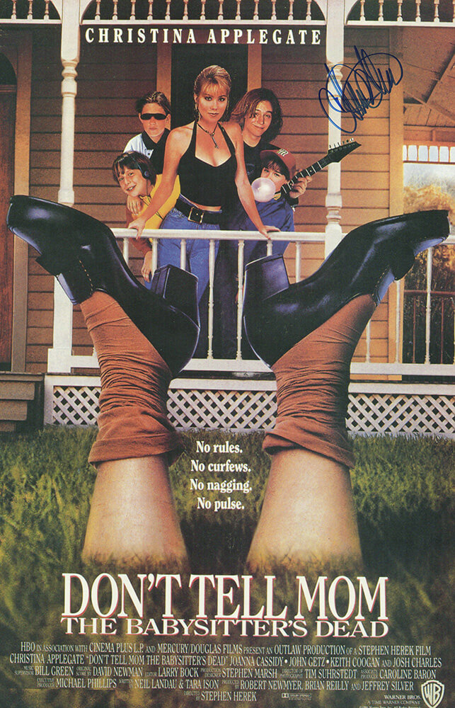 Christina Applegate Signed Don’t Tell Mom Babysitter’s Dead 11×17 In Blue/SS COA
