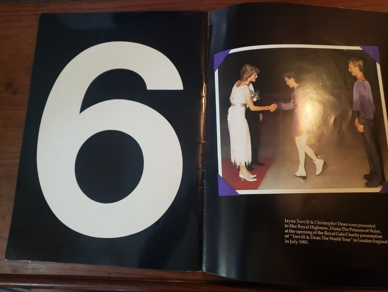 1986 Torvill & Dean Ice Skating Large 13 x 9 1/2″ World Tour Program Photos