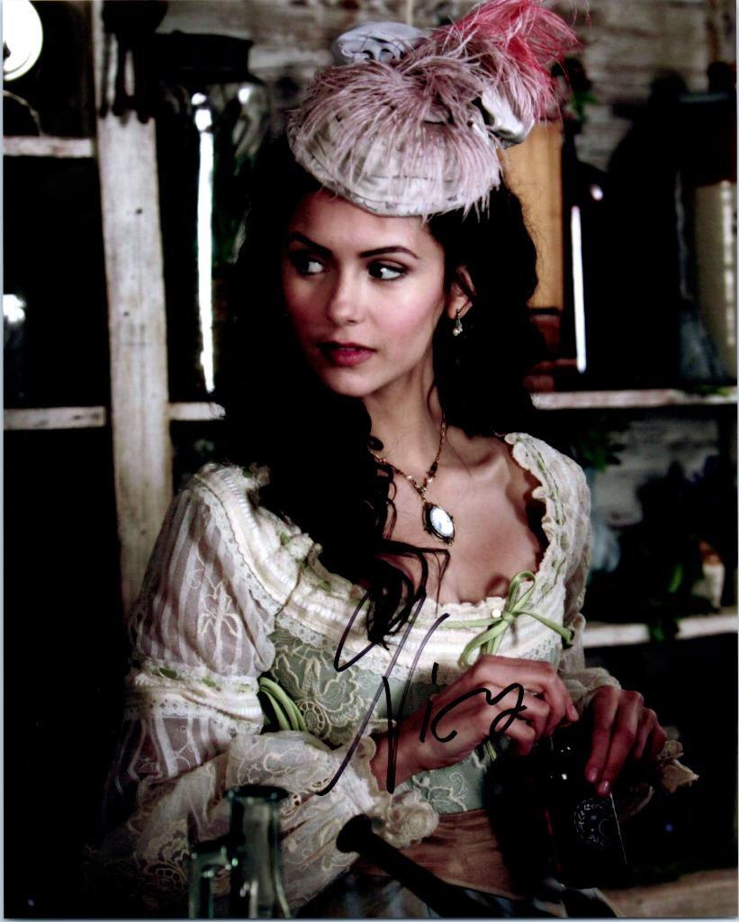 Nina Dobrev autographed 8×10 Photo signed Picture Very Nice and COA