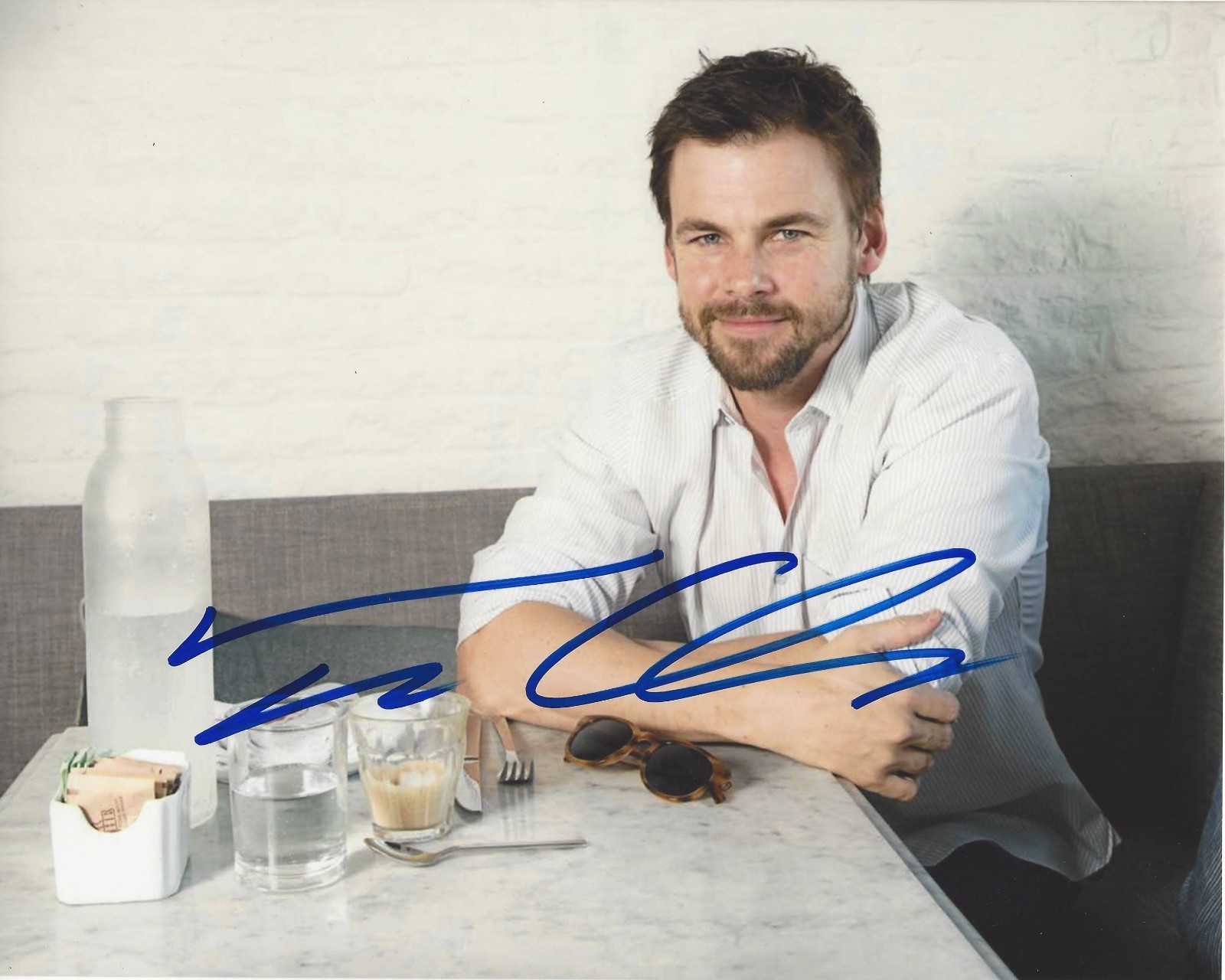 ACTOR TOMMY DEWEY SIGNED CASUAL 8X10 PHOTO B W/COA NOW WE’RE TALKING 17 AGAIN