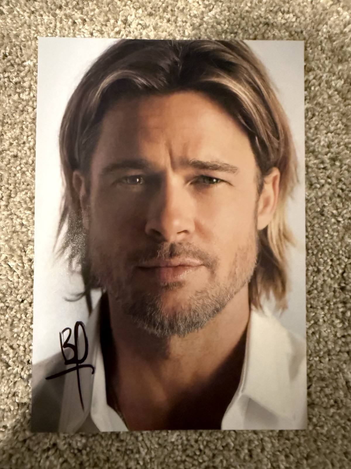 BRAD PITT SIGNED 7×9 PHOTO W/BECKETT COA