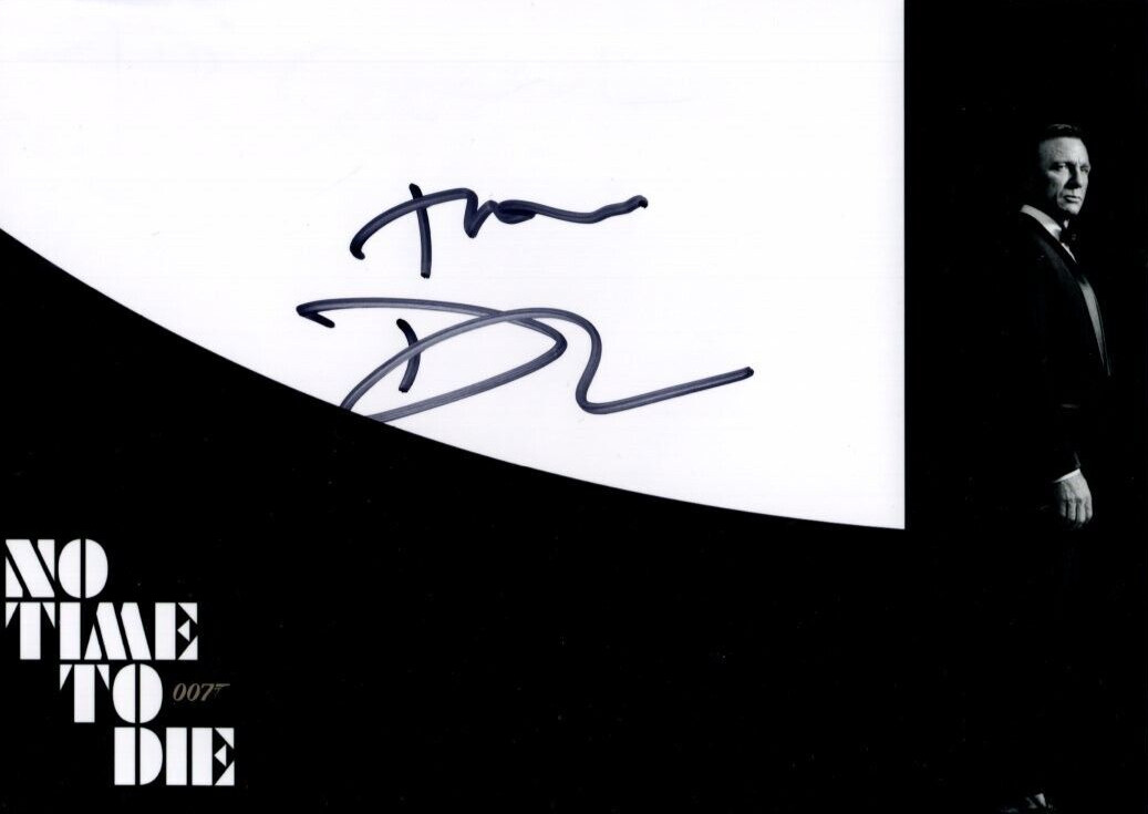 DANIEL CRAIG Signed 5×7 NO TIME TO DIE JAMES BOND 007 Photo w/ Hologram COA