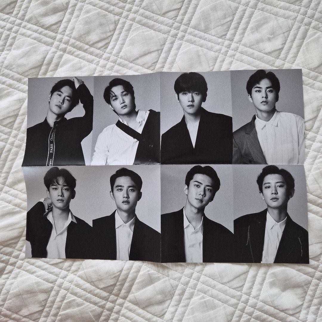 EXO Folding Card with Mini Poster