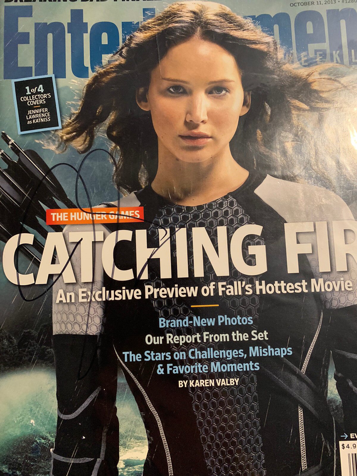 Jennifer Lawrence – Signed Magazine 8×10