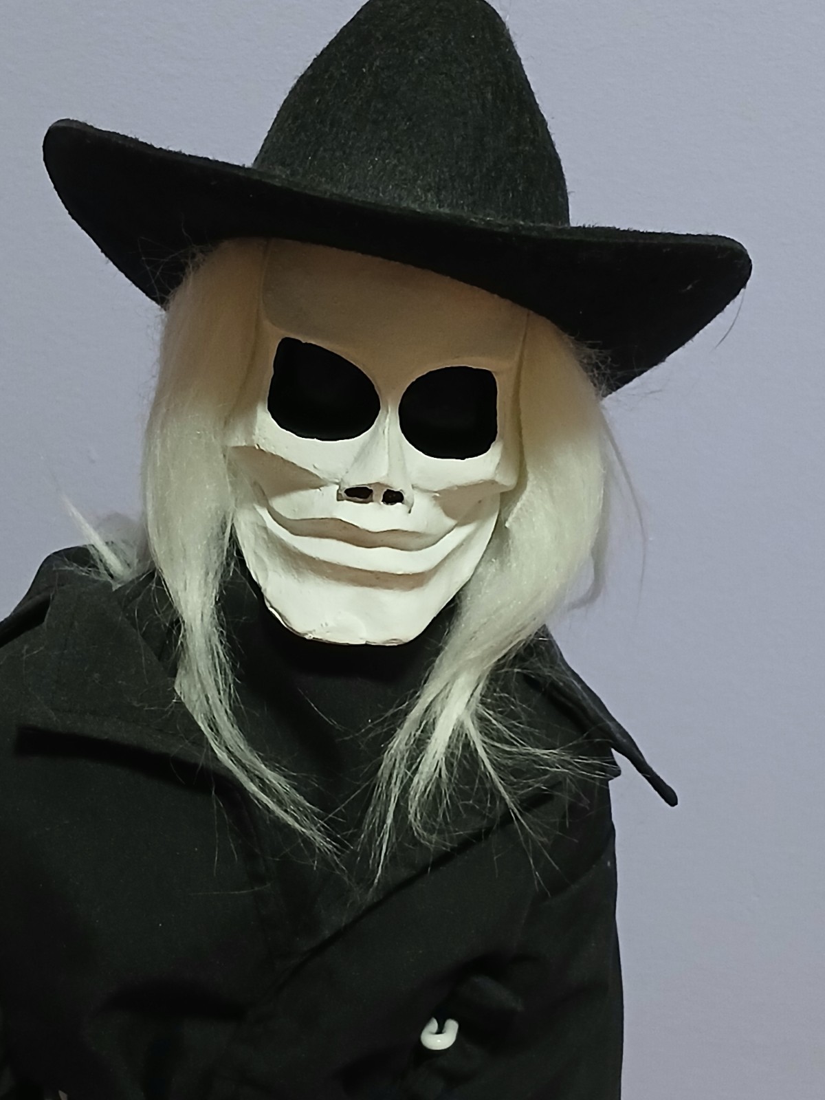 Puppet Master Blade Full Moon Replica With COA And Stand