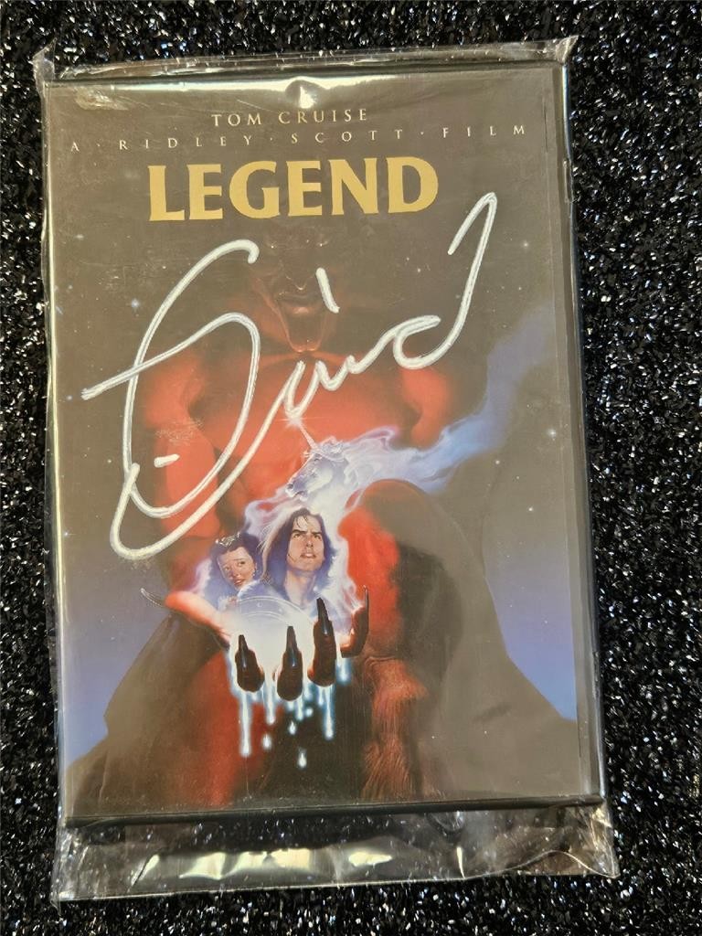 TOM CRUISE HAND SIGNED AUTOGRAPHED DVD MOVIE LEGEND FANTASY CULT RARE WITH COA