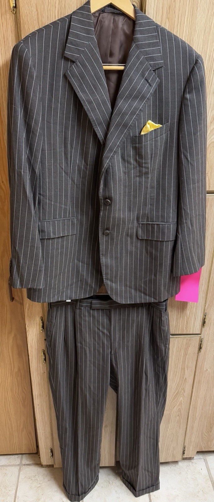 The Burial – Willie (Jamie Foxx) Screen Worn Prop Bespoke Suit! Rare! Django!