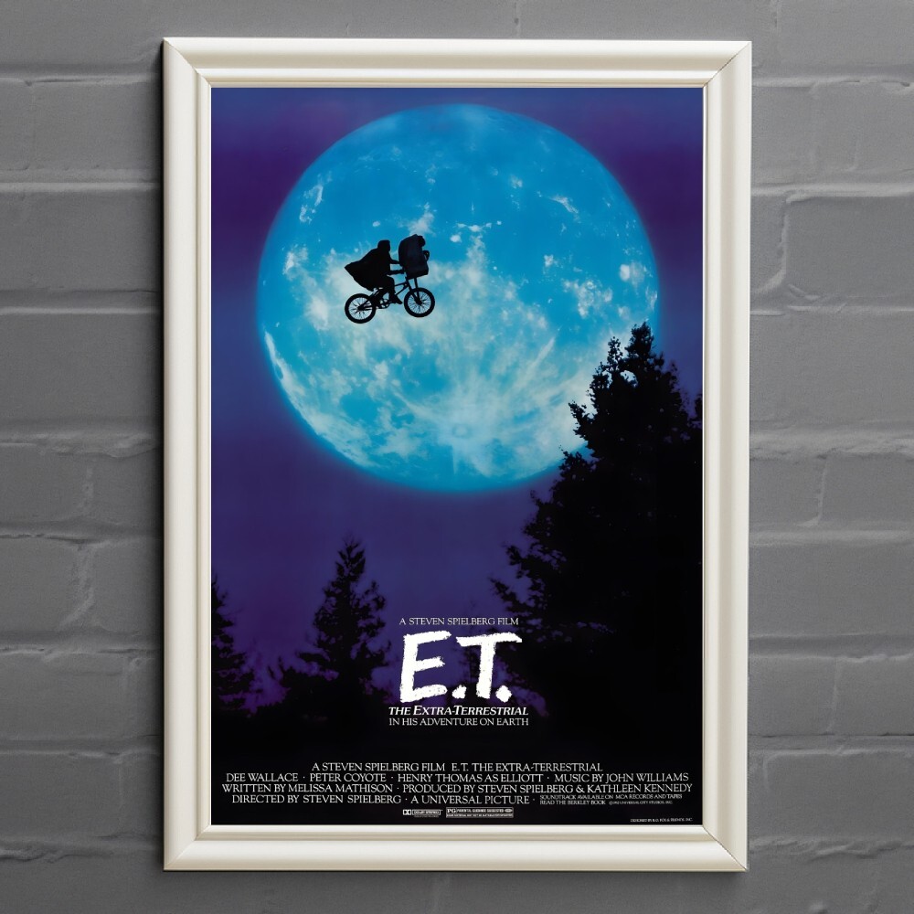 E.T. The Extra-Terrestrial – 1982 (a) – Box Office Hit | 24 In x 36 In Poster